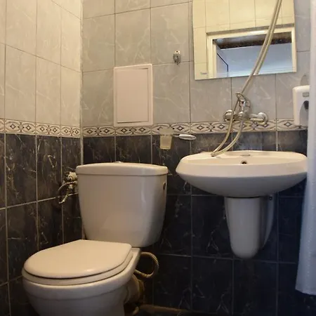 Vazrajdane Bl. 2 Apartment *